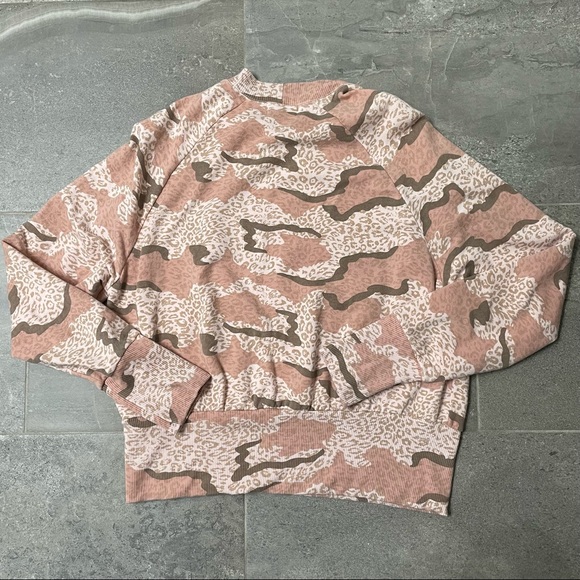 Monrow Leopard Print Raglan Crewneck, Size XL - Picture 7 of 7